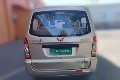 Wuling Rongguang S 2021, 53400 км, за 5876 USD