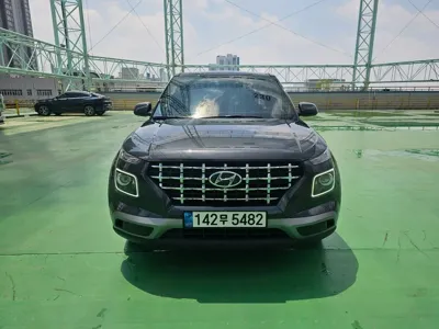 Hyundai Venue 2021, 50696 км, за 10502.82 USD