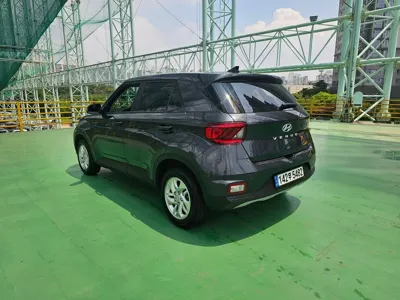 Hyundai Venue 2021, 50696 км, за 10502.82 USD