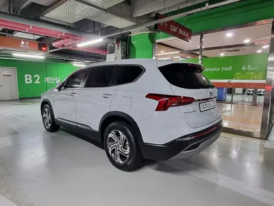 Hyundai Santafe 2021, 116394 км, за 11896.24 USD