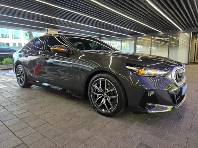 BMW i5 2026, 354 км, за 35179.17 USD