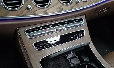 Mercedes-Benz E-Class 2021, 56262 км, за 26903.77 USD - фото 15