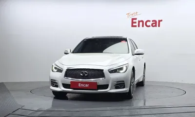 Infiniti Q50 2016, 179933 км, за 2756.99 USD