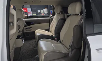 Kia Canival 2023, 40617 км, за 20772.28 USD - фото 26