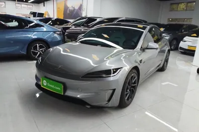 Tesla Model 3 · 2024 год