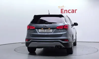 Hyundai Santafe 2016, 238217 км, за 4923.2 USD
