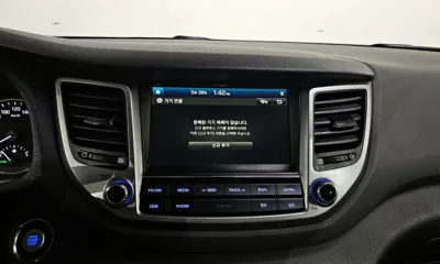 Hyundai Tucson 2018, 110076 км, за 8912.32 USD - фото 12