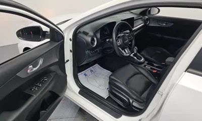 Kia K3 2022, 115213 км, за 8013.03 USD - фото 10