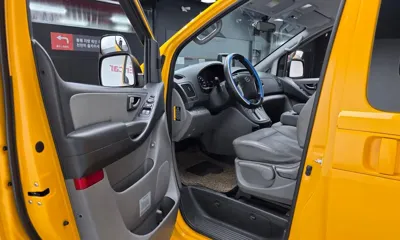 Hyundai Starex 2019, 146700 км, за 11093.61 USD - фото 10