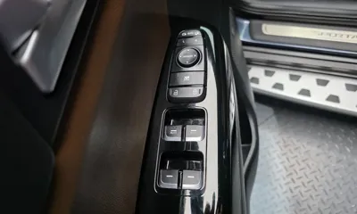 Kia Sportage 2019, 76944 км, за 10749.19 USD - фото 32