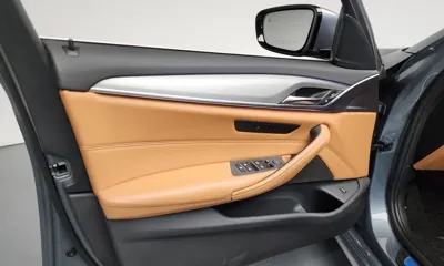 BMW 5-Series 2018, 147334 км, за 12865.96 USD - фото 24