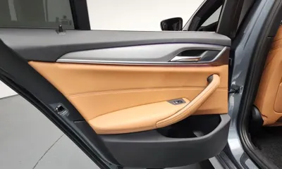 BMW 5-Series 2018, 147334 км, за 12865.96 USD - фото 25
