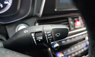 Hyundai Grandeur 2017, 73365 км, за 10668.76 USD - фото 17