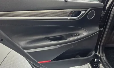 Hyundai Grandeur 2017, 73365 км, за 10668.76 USD - фото 25