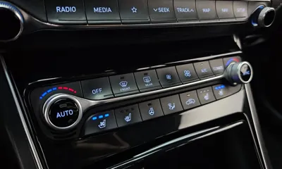 Hyundai Grandeur 2017, 73365 км, за 10668.76 USD - фото 32