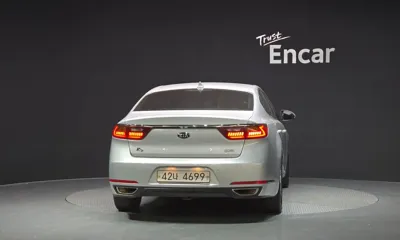 Kia K7 2017, 106818 км, за 8990.23 USD