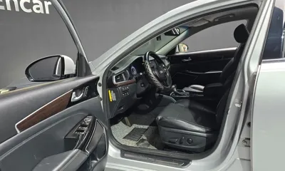 Kia K7 2017, 106818 км, за 8990.23 USD - фото 10