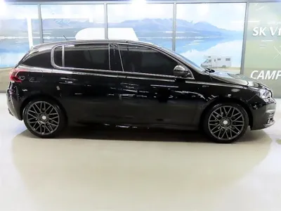 Peugeot 308 2021, 112560 км, за 8921.01 USD