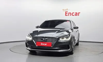 Hyundai Grandeur 2017, 89790 км, за 9376.83 USD
