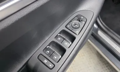 Hyundai Grandeur 2017, 89790 км, за 9376.83 USD - фото 13