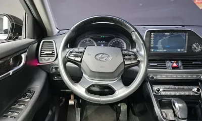 Hyundai Grandeur 2019, 117345 км, за 8476.81 USD - фото 13