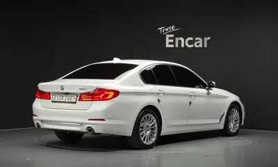 BMW 5-Series 2020, 70146 км, за 18175.91 USD