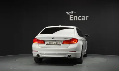 BMW 5-Series 2020, 70146 км, за 18175.91 USD