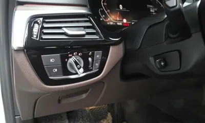 BMW 5-Series 2020, 70146 км, за 18175.91 USD - фото 27