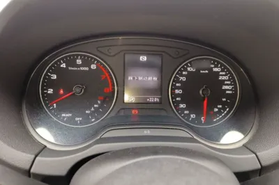 Audi A3 2019, 182100 км, за 9289 USD - фото 11