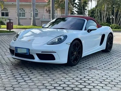 Porsche 718 · 2021 год