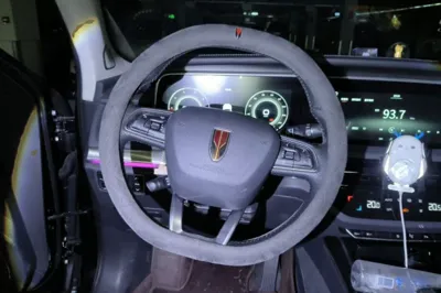 Hongqi HS5 2019, 47699 км, за 10177 USD - фото 10