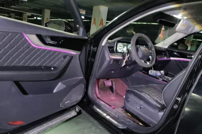 Hongqi HS5 2019, 47699 км, за 10177 USD - фото 16