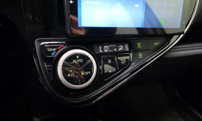 Toyota Prius 2019, 48234 км, за 10510.32 USD - фото 17