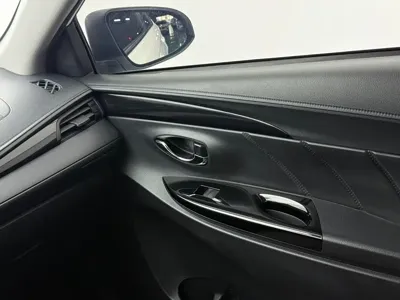 Toyota Yaris L 2022, 39000 км, за 11652.21 USD - фото 10