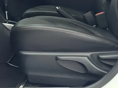 Toyota Yaris L 2022, 39000 км, за 11652.21 USD - фото 21