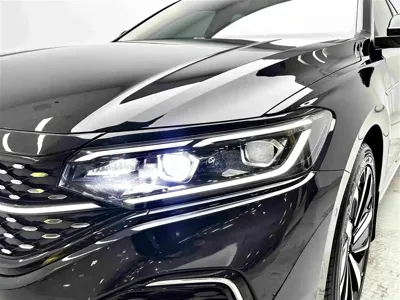 Volkswagen Passat 2021, 91900 км, за 16038.54 USD