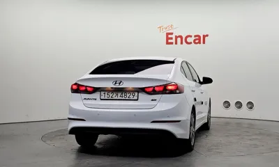 Hyundai Avante 2017, 135866 км, за 4816.65 USD