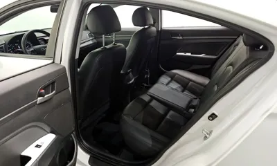 Hyundai Avante 2017, 135866 км, за 4816.65 USD - фото 11