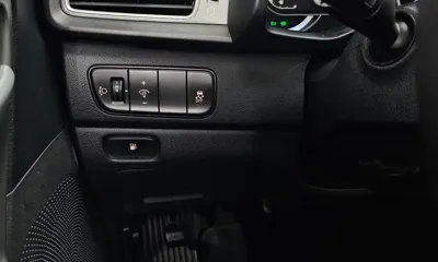 Kia Niro 2017, 158743 км, за 6761.19 USD - фото 15