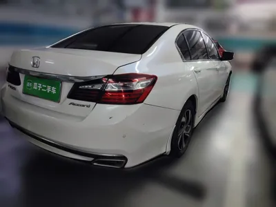 Honda Accord 2016, 113699 км, за 11127 USD - фото 6
