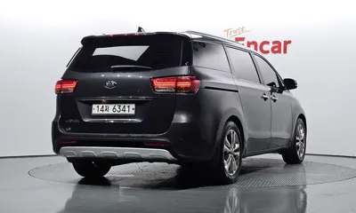 Kia Canival 2015, 171014 км, за 5583.29 USD