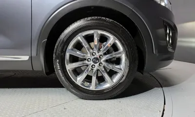 Kia Sorento 2016, 191170 км, за 6610.26 USD