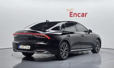 Hyundai Grandeur 2022, 80555 км, за 14244.45 USD