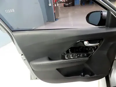 Kia Niro 2020, 134718 км, за 10733.81 USD - фото 16
