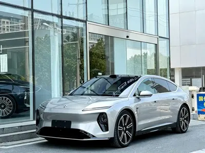 Nio ET9 · 2025 год