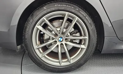 BMW 5-Series 2020, 88719 км, за 20463.56 USD