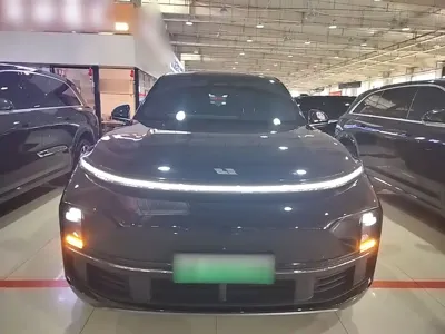 Li Auto Li L8 2024, 48500 км, за 30619.9 USD