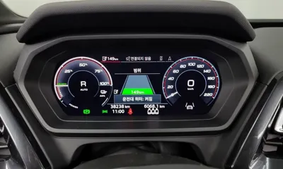 Audi Q4 e-tron 2023, 38238 км, за 28807.92 USD - фото 8