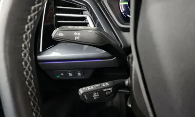 Audi Q4 e-tron 2023, 38238 км, за 28807.92 USD - фото 17