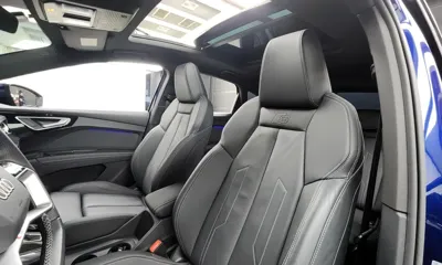 Audi Q4 e-tron 2023, 38238 км, за 28807.92 USD - фото 19